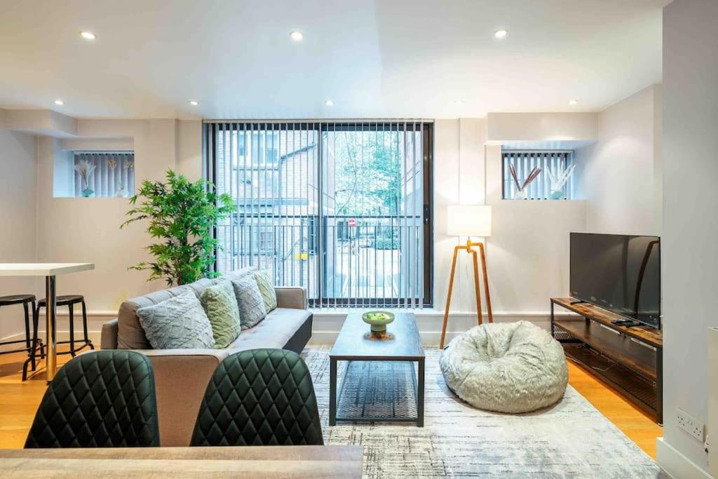 Sweet 3Brs House Close To Oxford & Soho ลอนดอน ภายนอก รูปภาพ