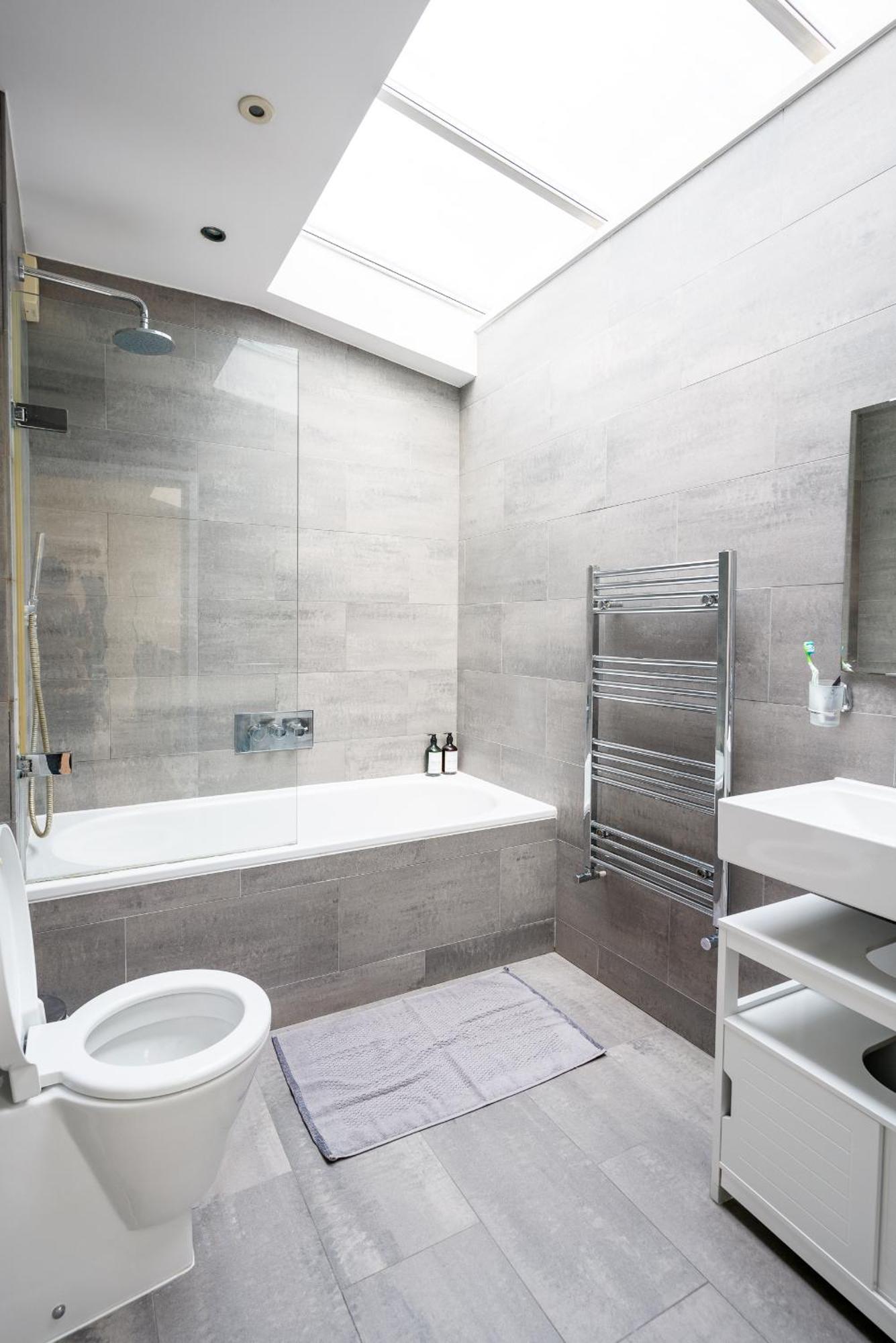 Sweet 3Brs House Close To Oxford & Soho ลอนดอน ภายนอก รูปภาพ