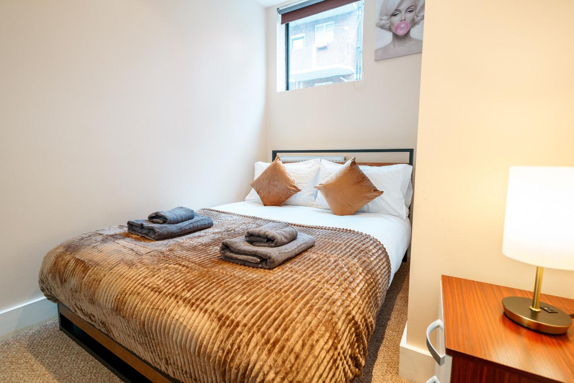 Sweet 3Brs House Close To Oxford & Soho ลอนดอน ภายนอก รูปภาพ