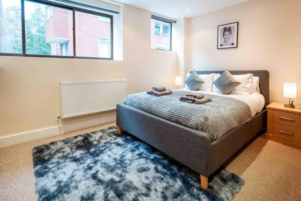 Sweet 3Brs House Close To Oxford & Soho ลอนดอน ภายนอก รูปภาพ