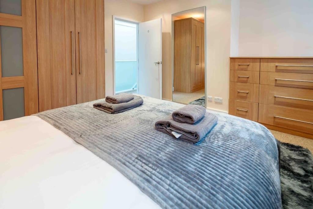 Sweet 3Brs House Close To Oxford & Soho ลอนดอน ภายนอก รูปภาพ