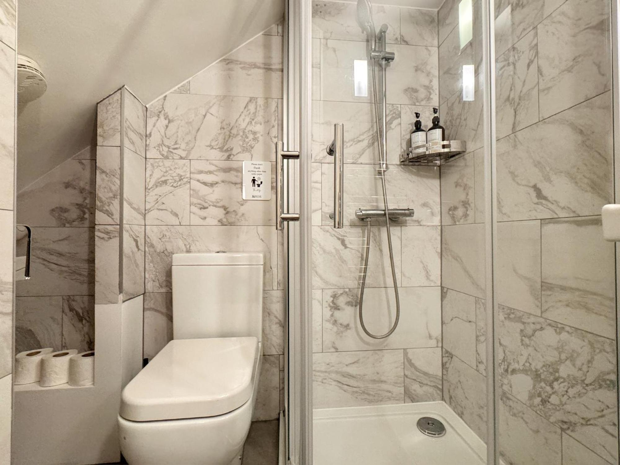 Sweet 3Brs House Close To Oxford & Soho ลอนดอน ภายนอก รูปภาพ